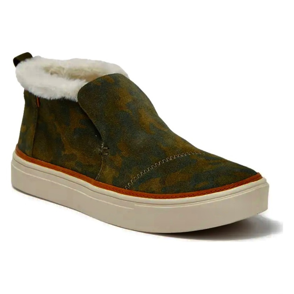 TOMS Paxton Faux Fur trimmed shoes in Deep Forest Camo size 9.